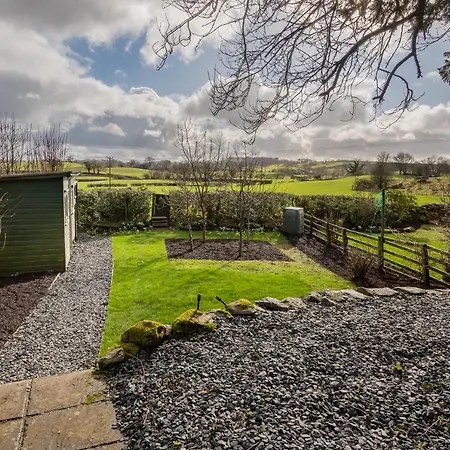 Willow A Luxury Rural Retreat *